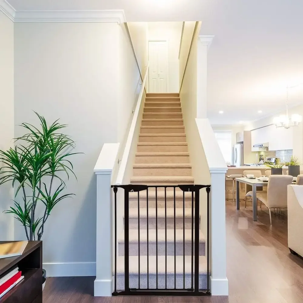 Cancelletto Regolabile a 6 Pan - Baby Gate Extra Wide recensione e prezzo